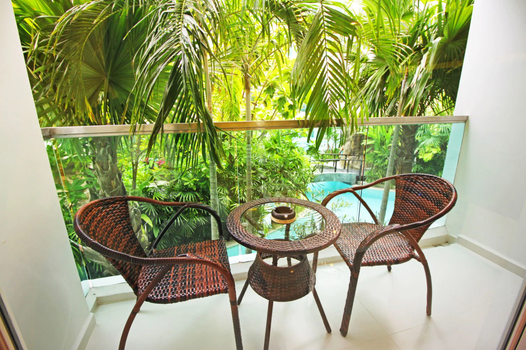 Balcony & Terrace