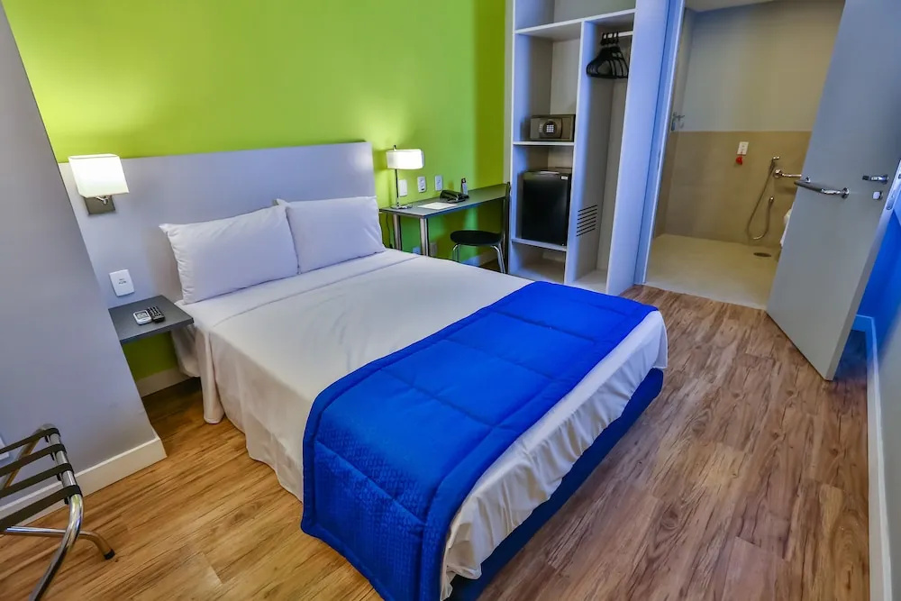 2 Bedrooms Standard Family room