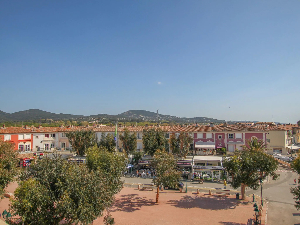 Snug holiday home in Port Grimaud near the beach