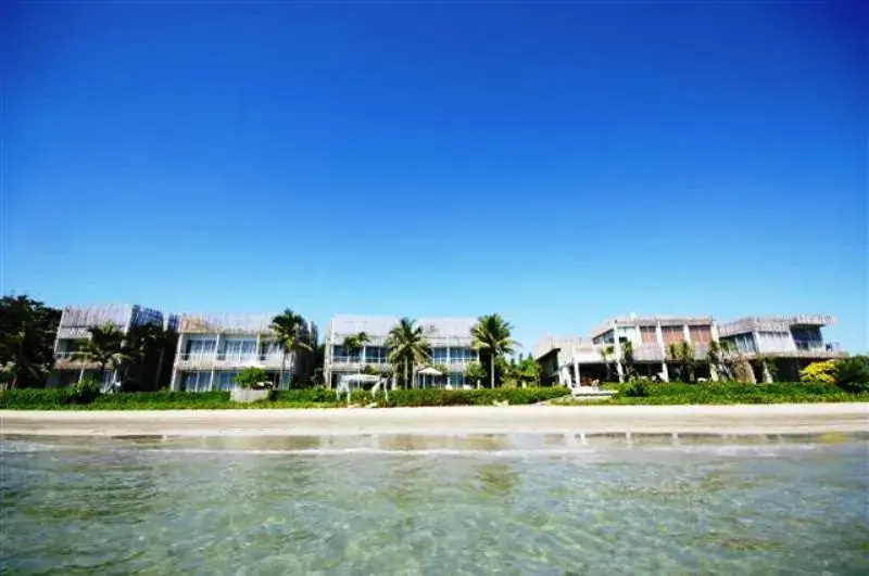 Beach & Waterfront