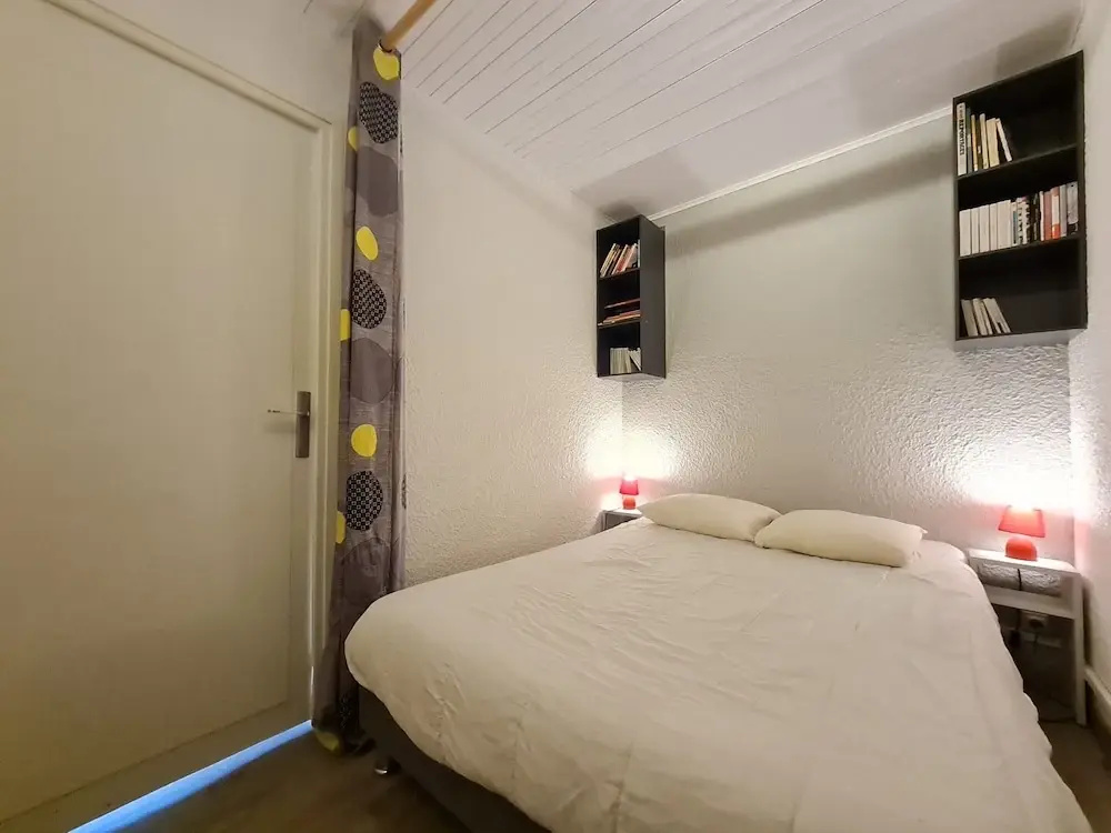 Voir la photo 3 — Bright Third-floor Apartment