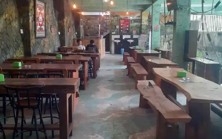 Food & Beverage