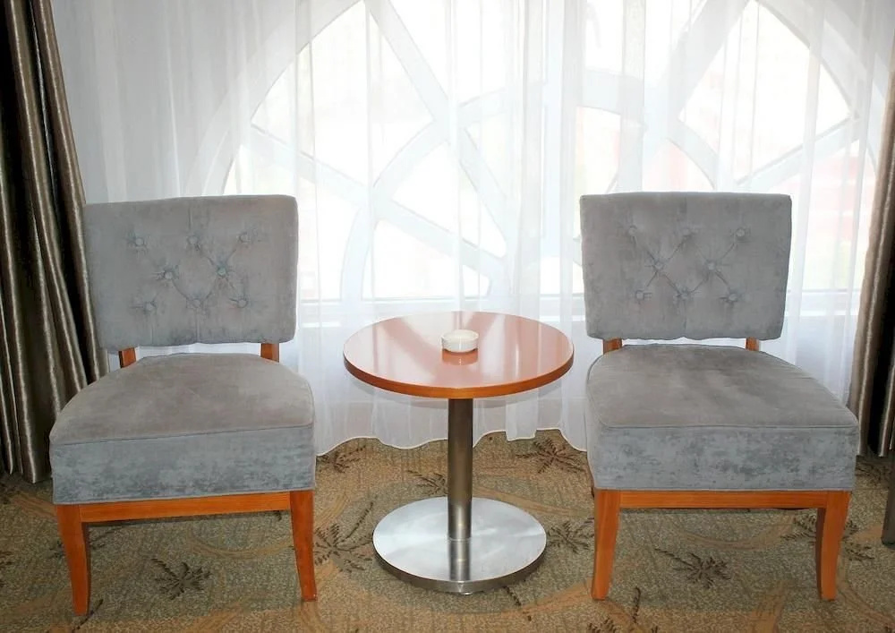 Lobby & Reception