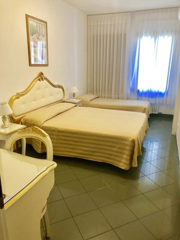 Economy Quadruple room