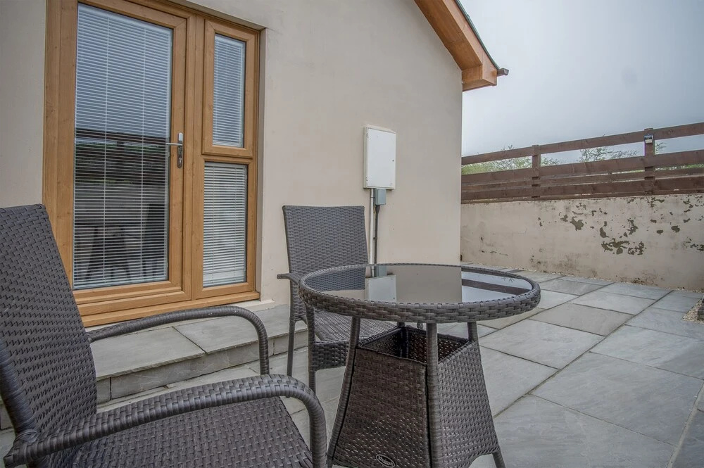 Grove - 1 Bedroom Apartment - Stepaside