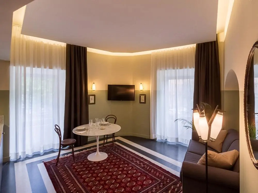 1 Bedroom Deluxe Apartment