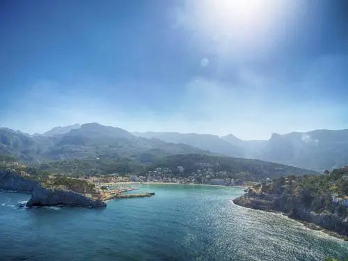 Beach & Waterfront