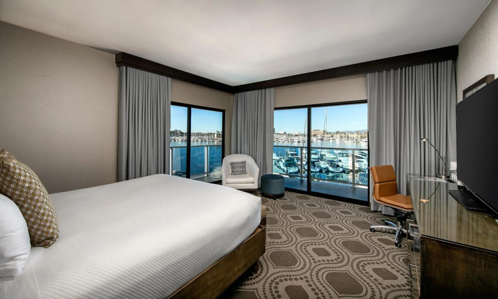 Отель Marina del Rey Hotel в Лос-Анджелесе