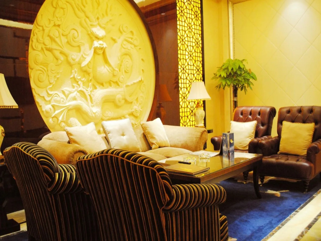 Lobby & Reception
