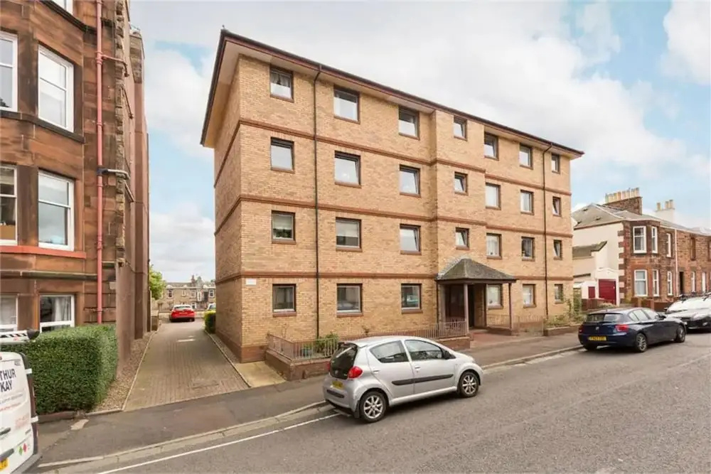 2 Bedroom Flat Near Holyrood Park Sleeps 4