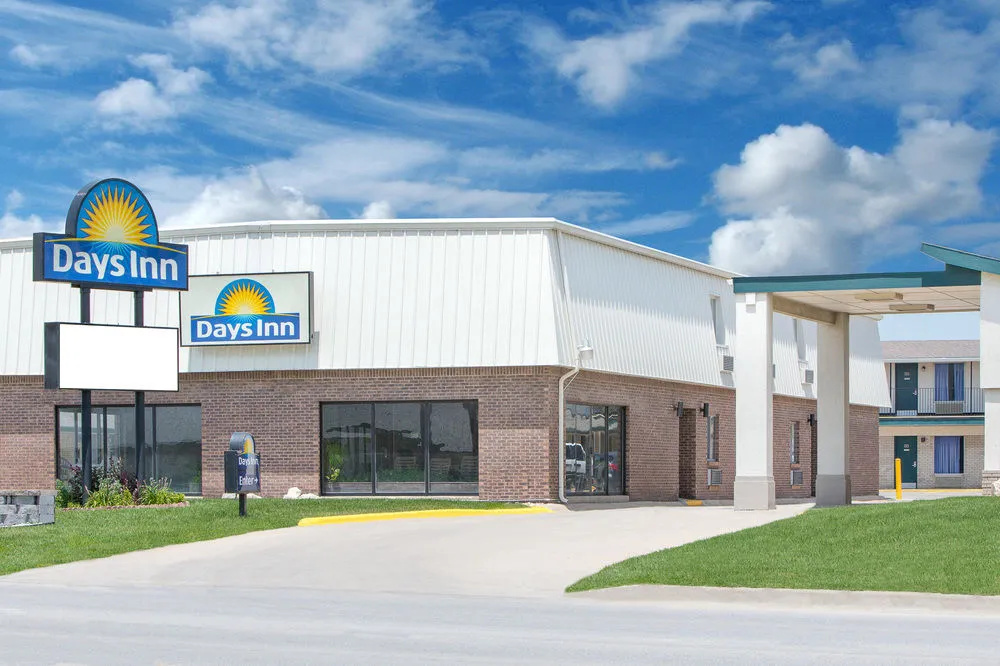Travel Inn & Suites