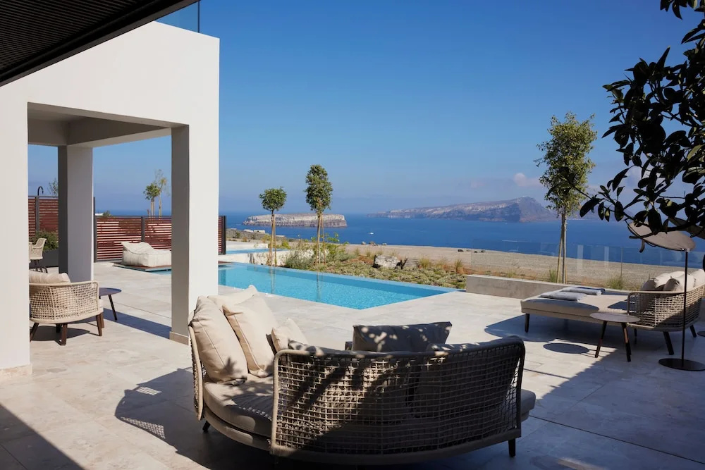 Beach & Waterfront
