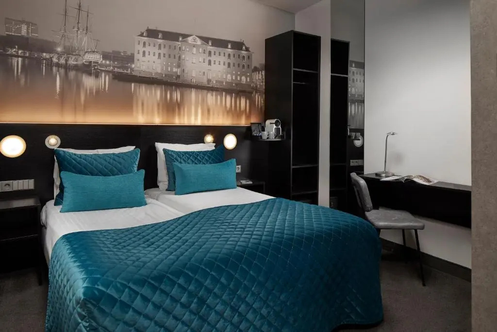 Double room (twin beds)