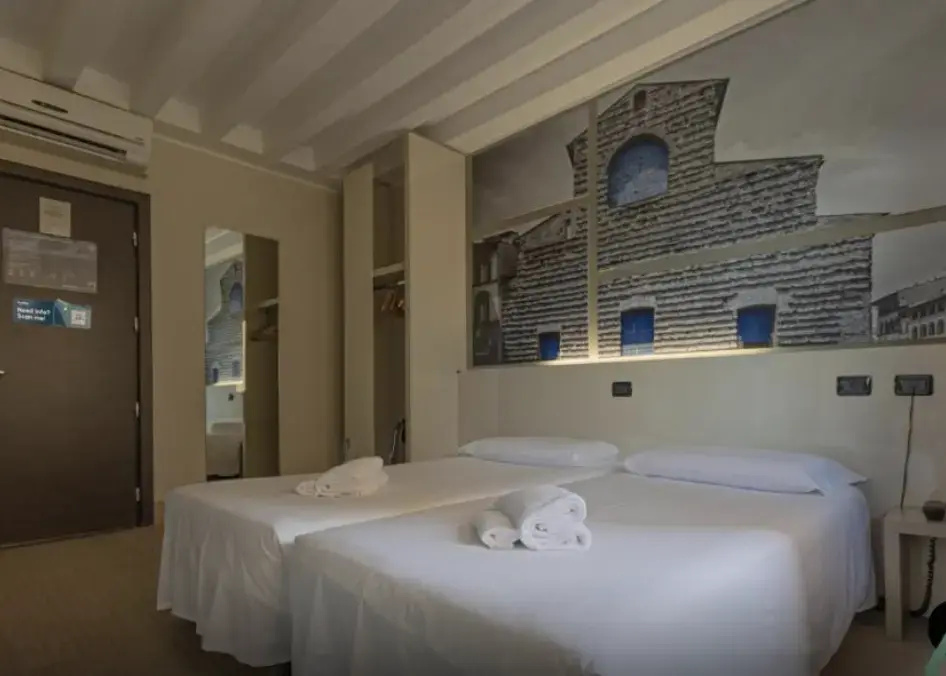 Standard room