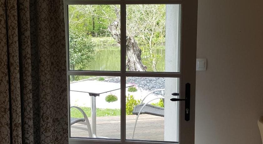 Logis Hôtel Auberge de la Rivière by null