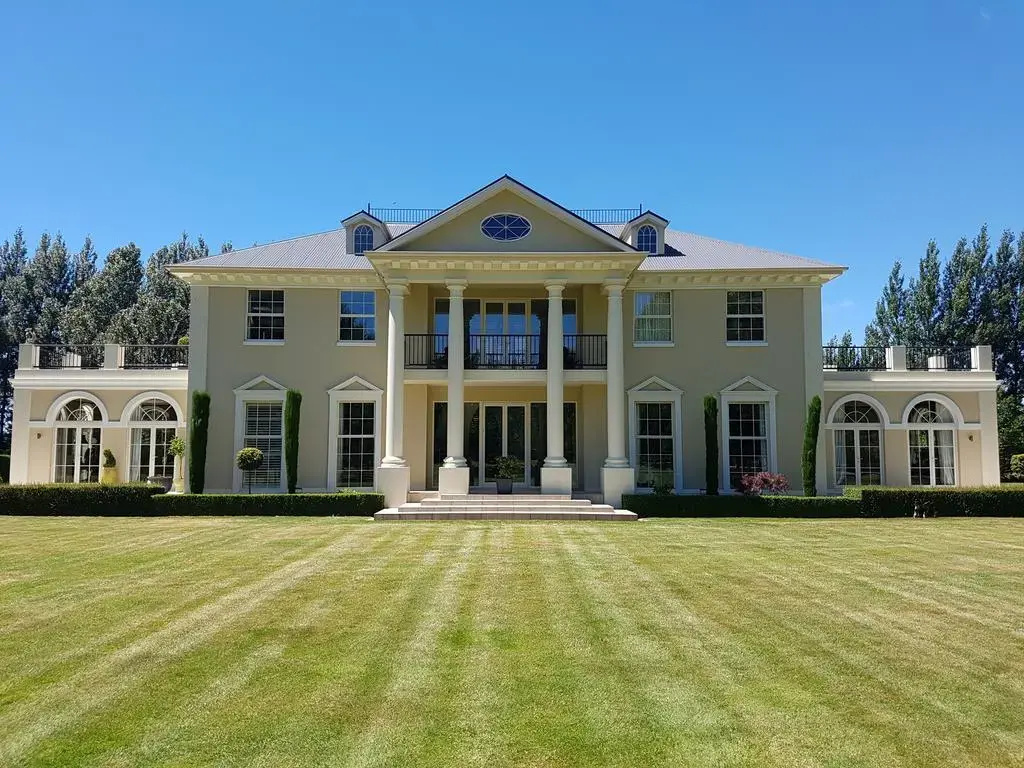 Hartford House