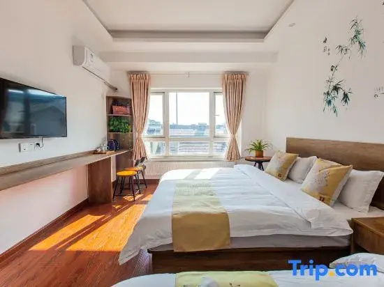 Standard Family room with land view