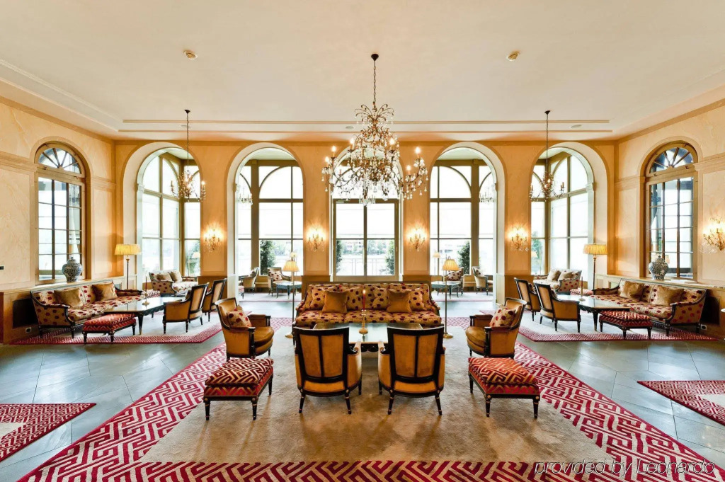 Grand Hotel Les Trois Rois — фото 2