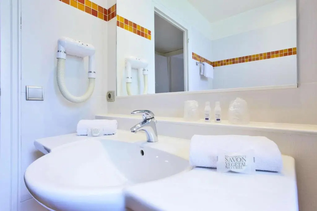 Kyriad - Tours Centre - Chambres