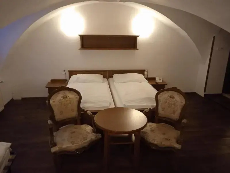 Deluxe Double room with river view (full double bed)