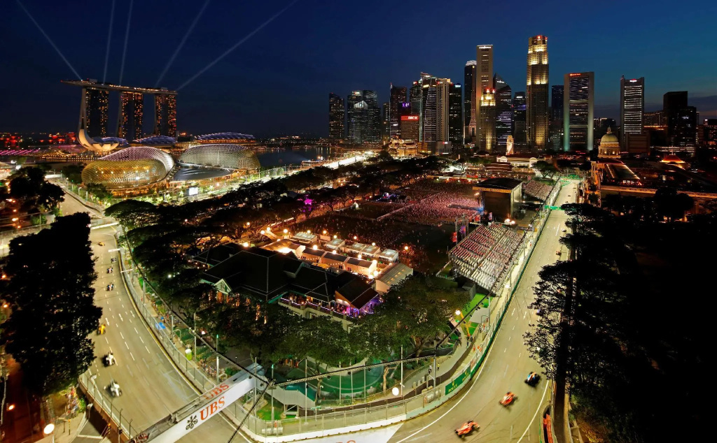 Swissotel The Stamford, Singapore - 3
