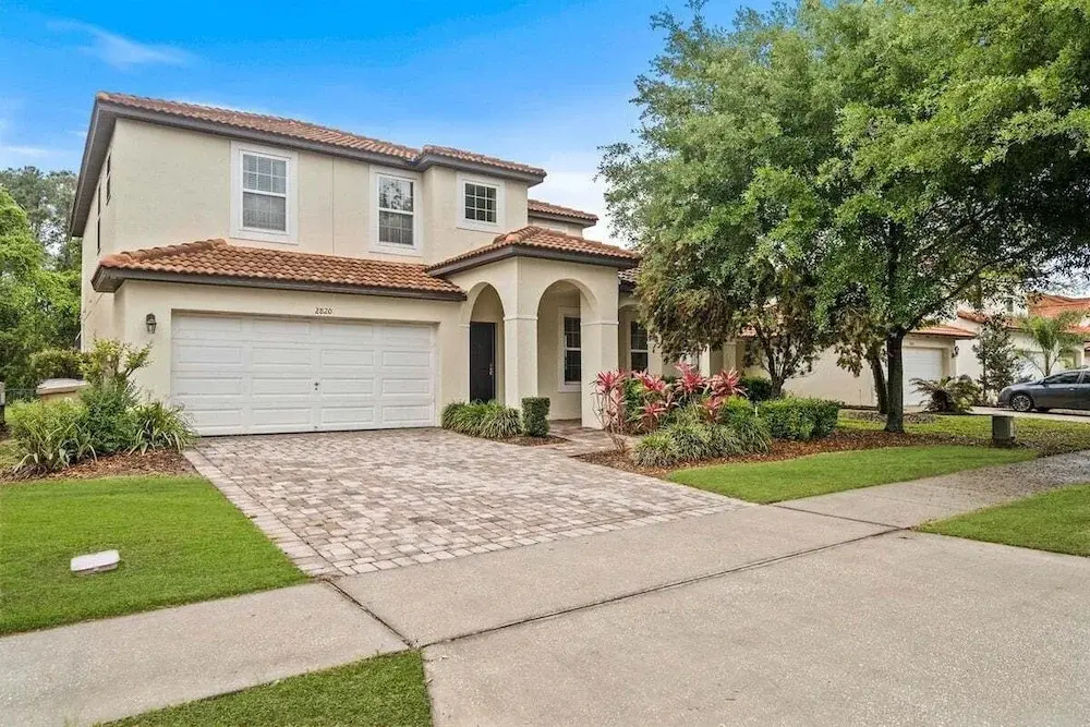 2820-5-rc-impeccable Corner lot Home