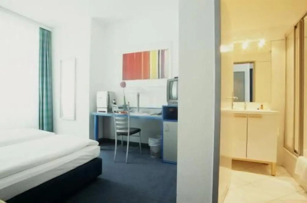 Hotel photo 16