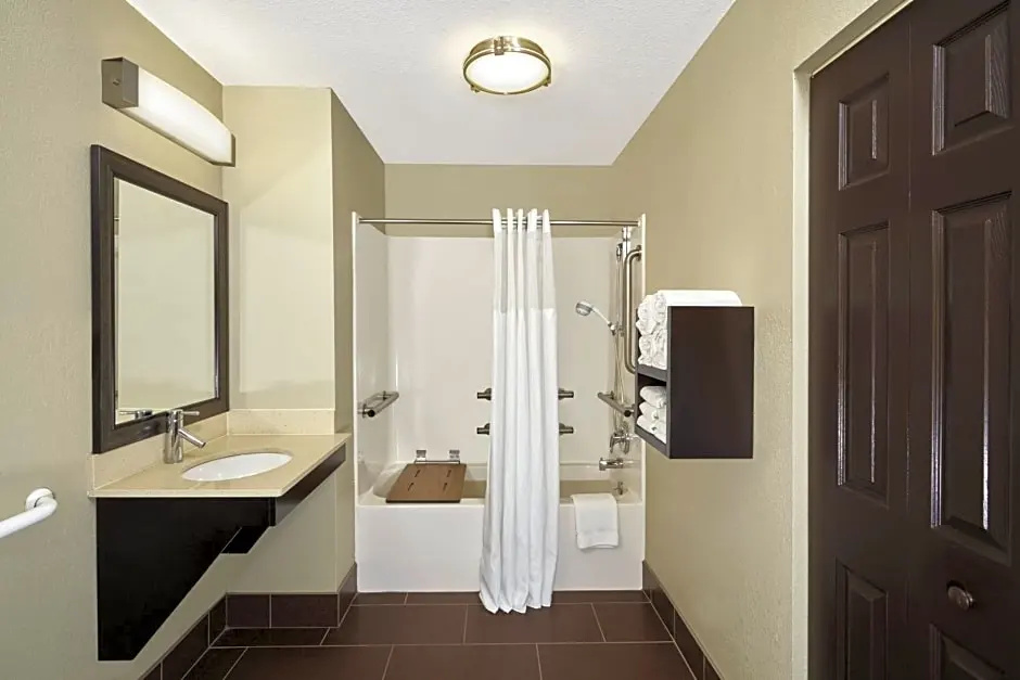 Staybridge Suites South Springfield by IHG - Chambres