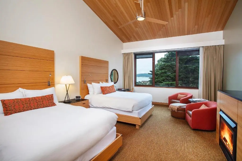 Contemporary room