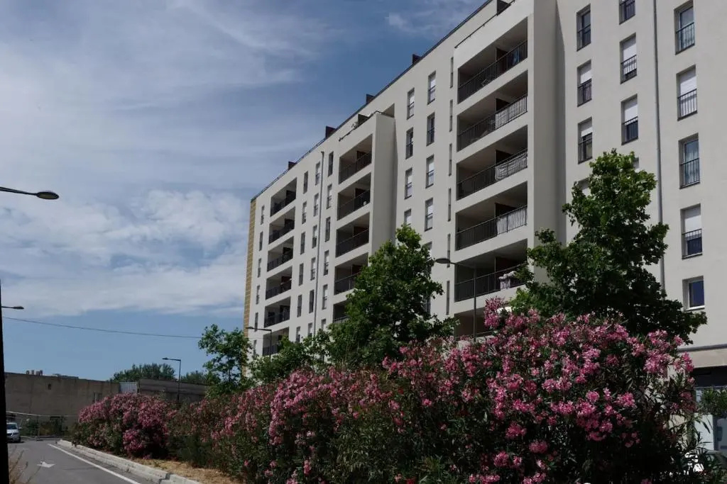 Appart climatisé - Parking gratuit - Balcon - CAPTURA