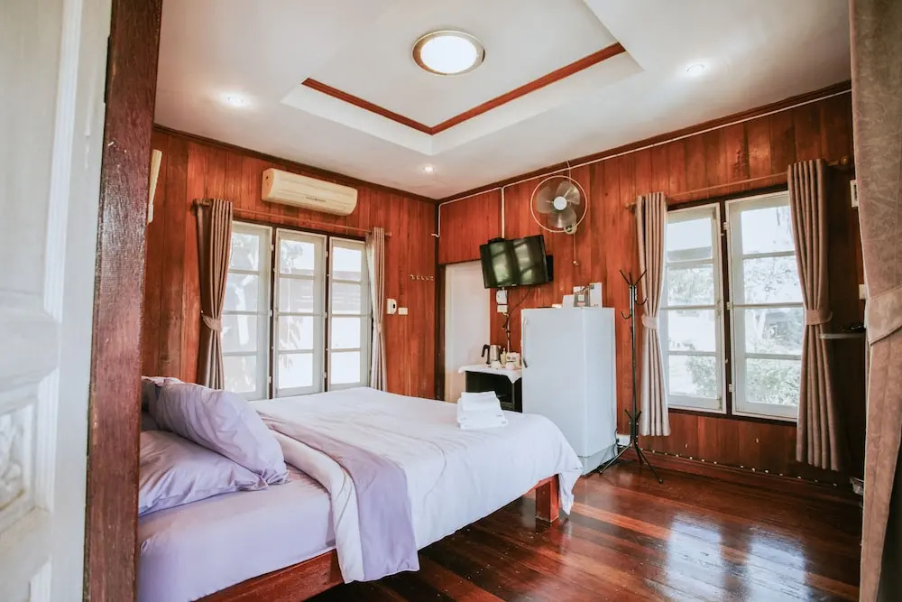 Standard Cottage