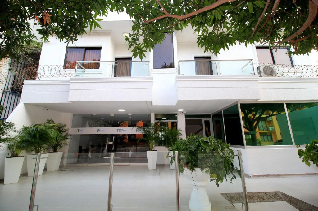 Hotel Rodadero Inn By GEH Suites