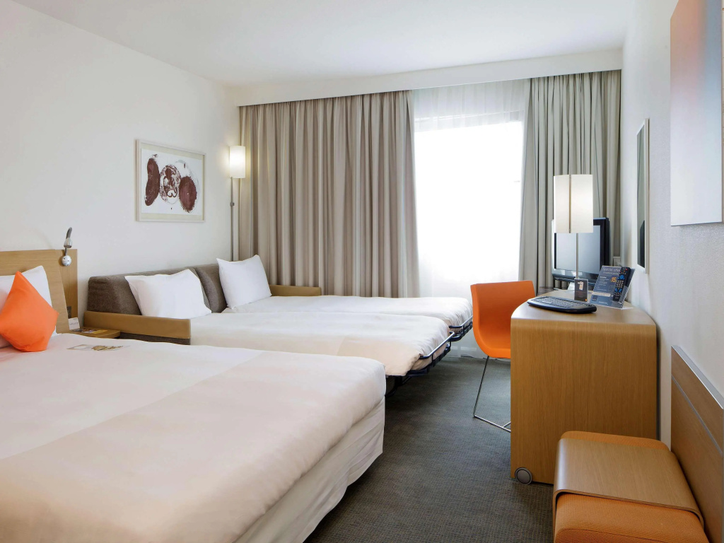 Novotel London Greenwich - Photo 3