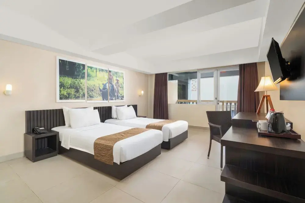 Superior Quadruple room (full double bed)