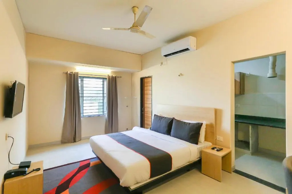 Satish Deva Guest House by OYO Rooms