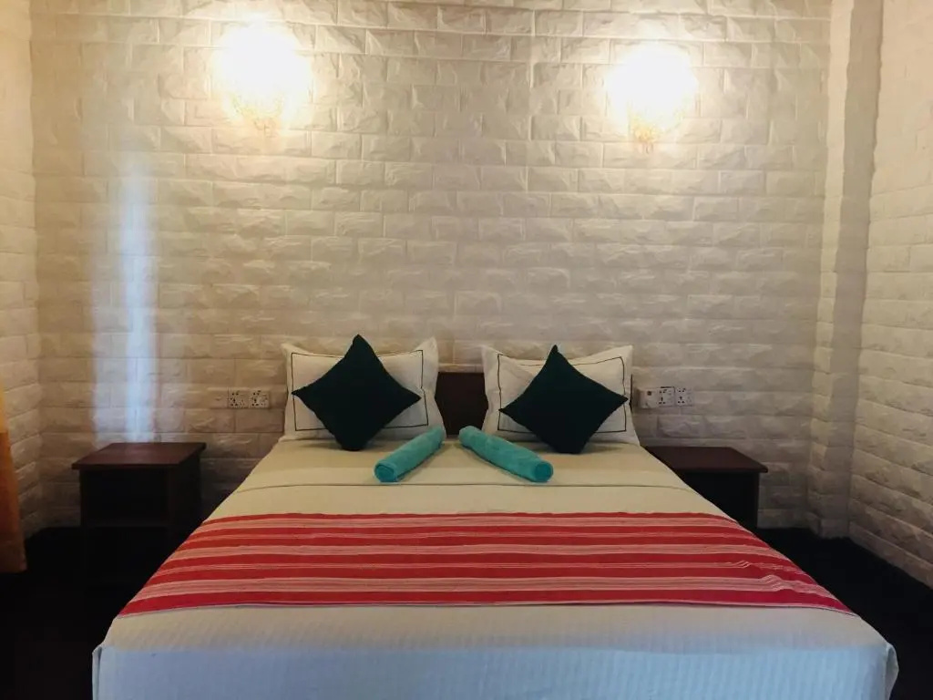 Deluxe Double room with balcony (full double bed)