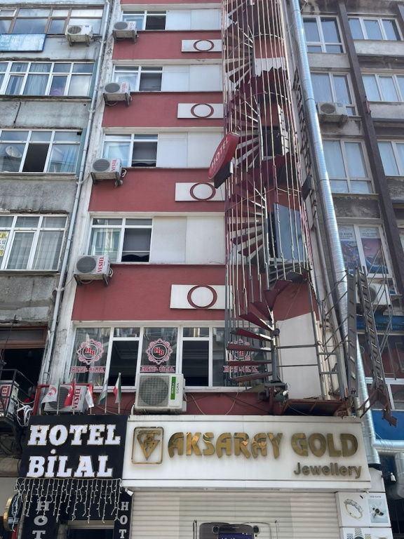 Bi̇lal Hotel — фото