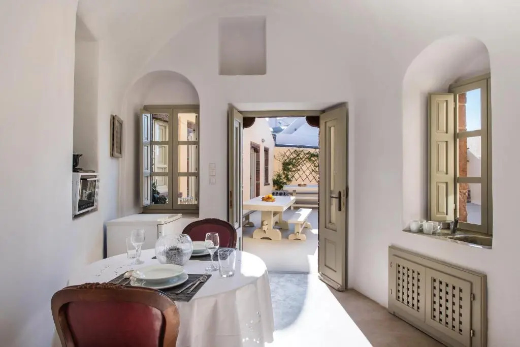 Filotimo Cave Houses - Chambres