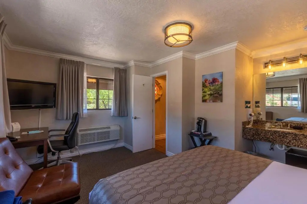 Standard Double room (full double bed)