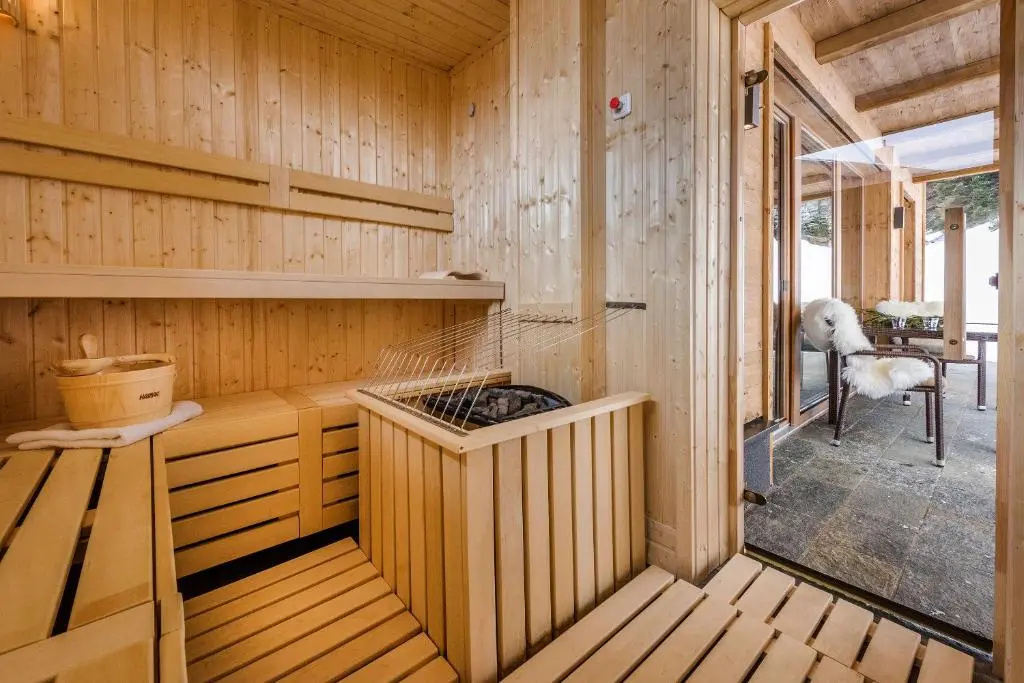 2 Bedrooms Chalet