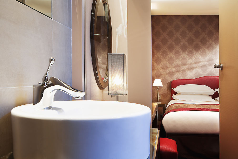 Hôtel des Academies et des Arts - Paris 6 by null