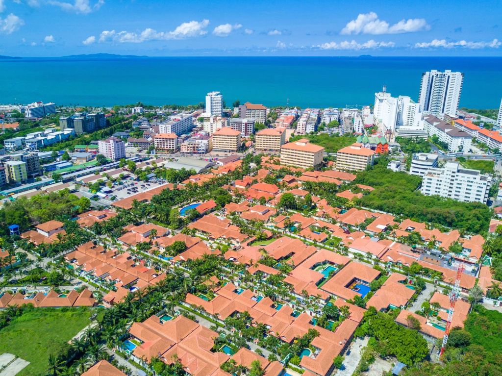 Beach & Waterfront