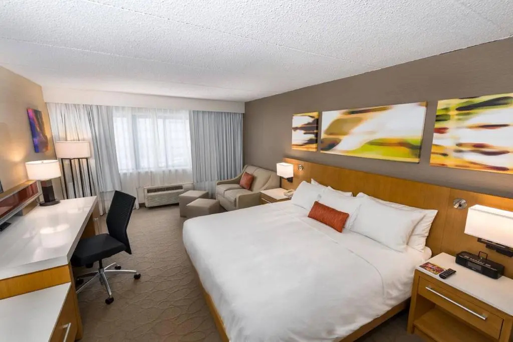 Delta Hotels by Marriott Utica - Chambres