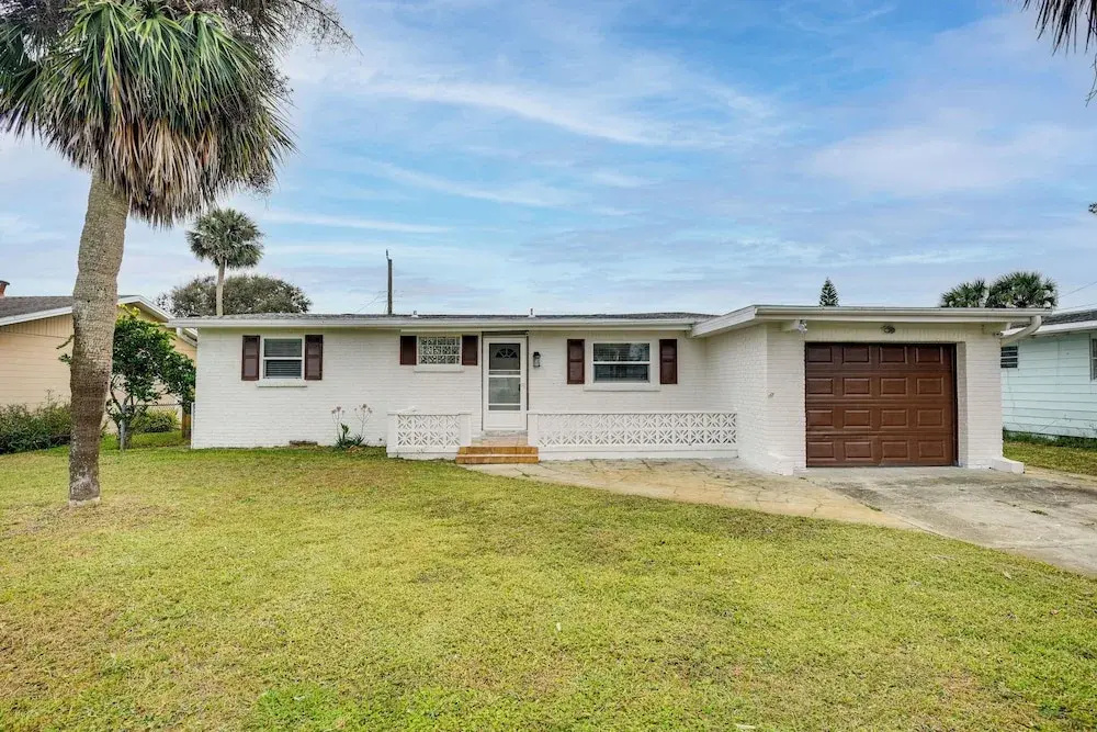 Walk to Romano Beachfront Park: Airy Home w/ Yard