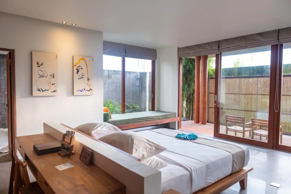 2 Bedrooms Villa