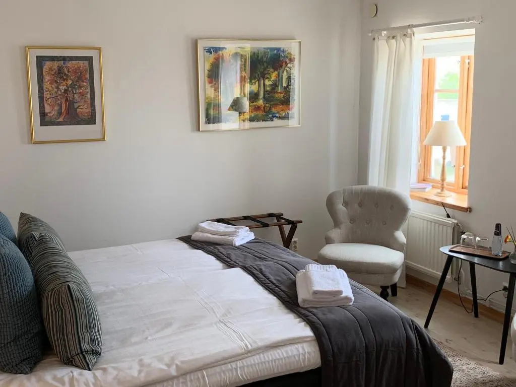 Standard Double room with harbour view full double bed