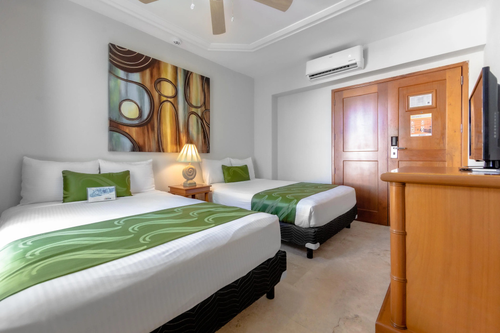 Quality Inn Mazatlan — 4