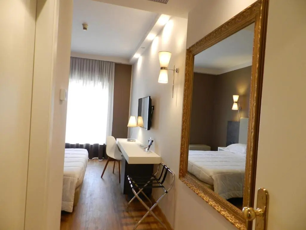 Superior Double room (full double bed)