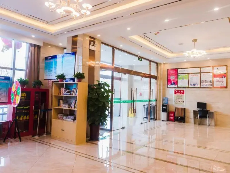 Lobby & Reception