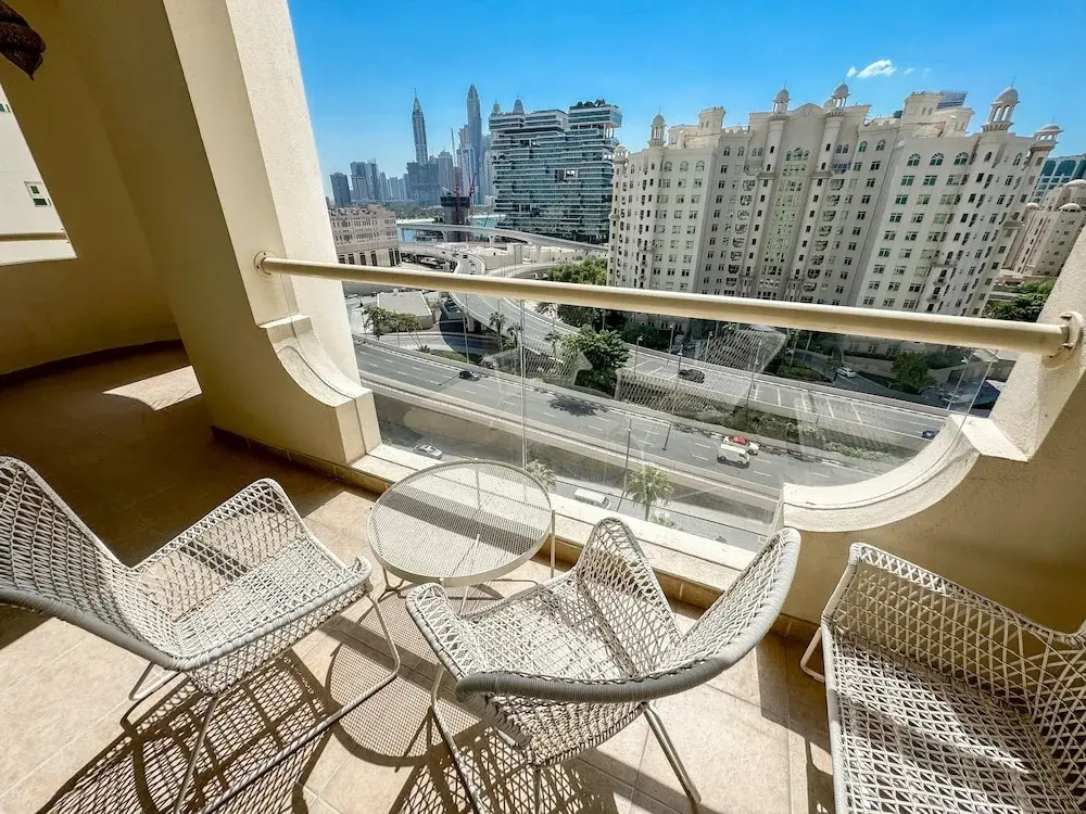 Upgraded 2BR Apartment at the Beach